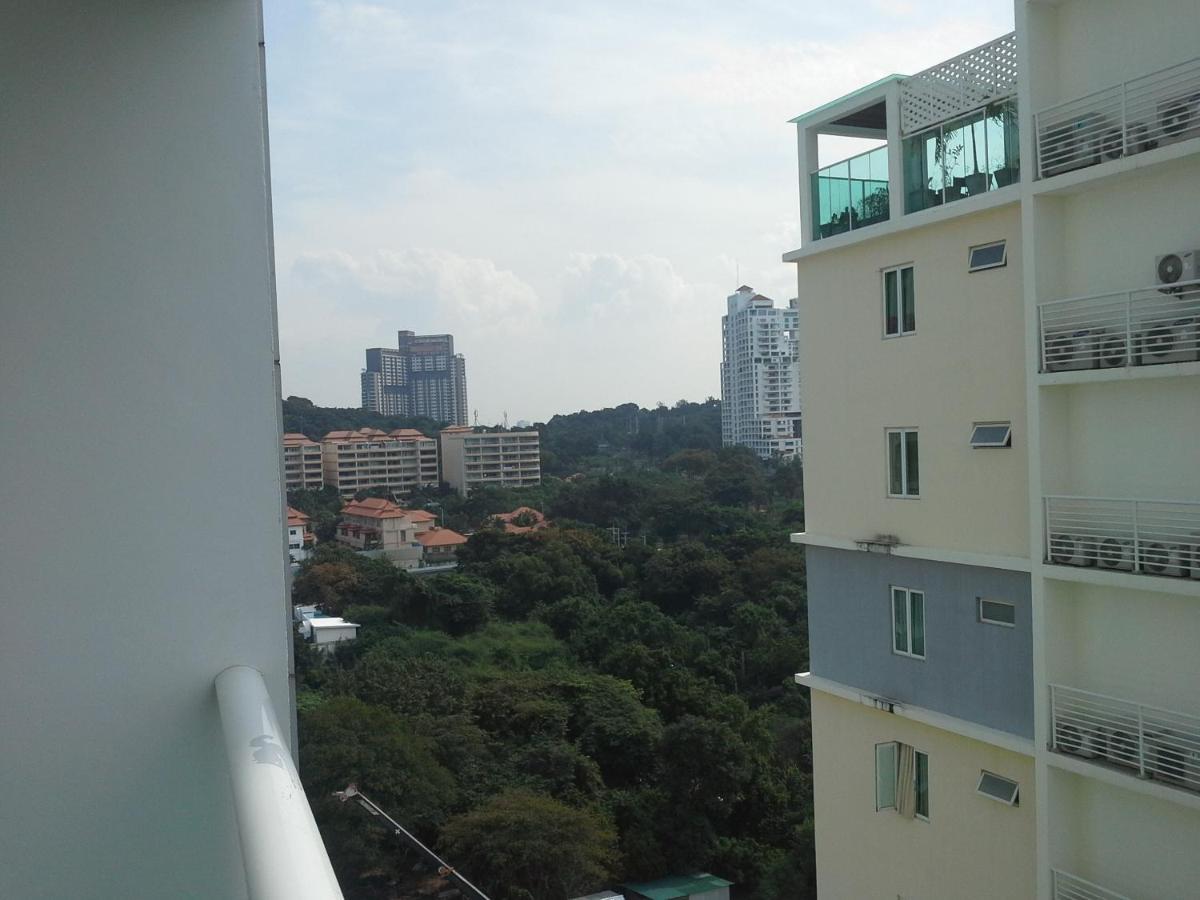 Cosy Beach View Apartments Pattaya Exterior foto