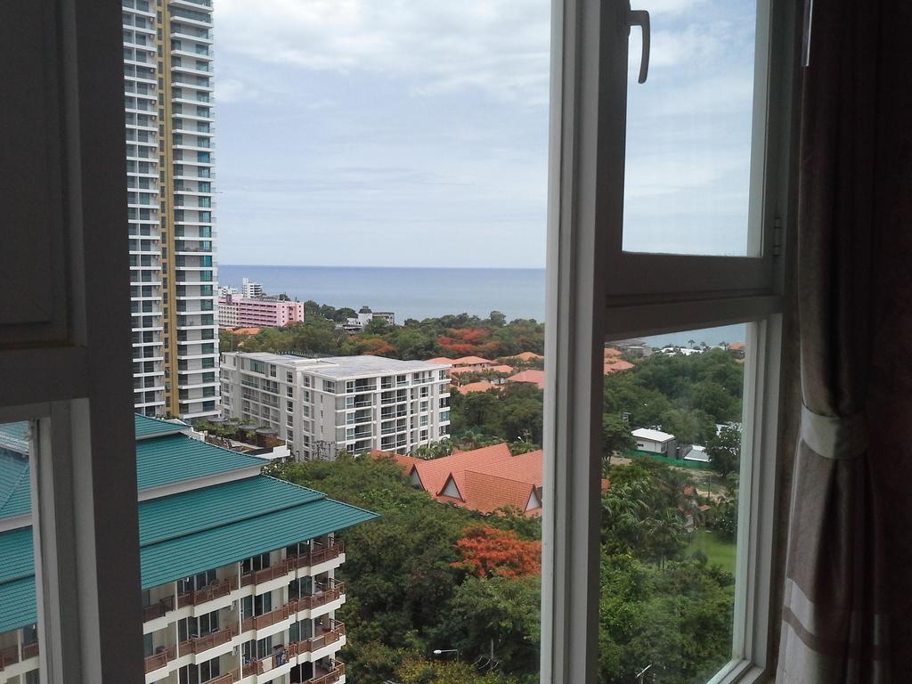 Cosy Beach View Apartments Pattaya Exterior foto