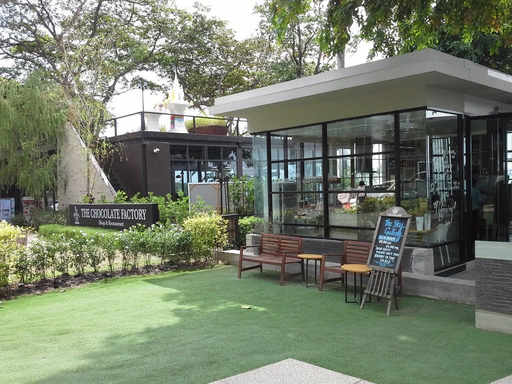 Cosy Beach View Apartments Pattaya Exterior foto